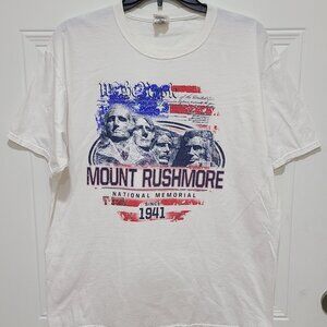 4 of July USA Mount Rushmore Vintage Graphic Patriot